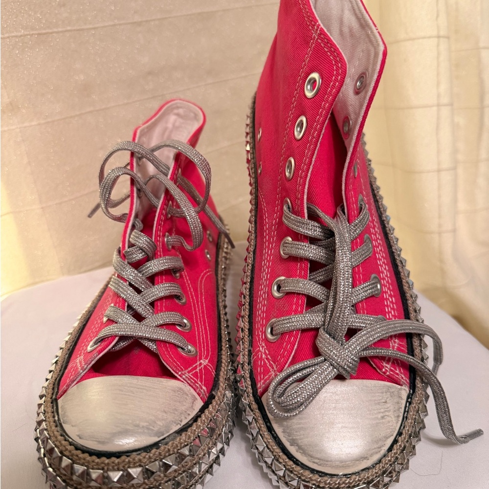 Mi.iM Red High-Top Sneakers with Silver Details